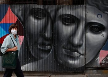 Κορωνοϊός: Γιατί αυξάνονται ξανά τα κρούσματα – Τέσσερις ειδικοί εξηγούν στην «Κ»