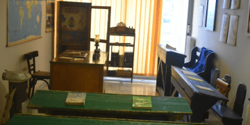 Αναπαράσταση παλαιάς σχολικής αίθουσας από το ΓΑΚ Γρεβενών