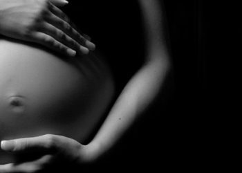 Ινδία: «Ναι» στο δικαίωμα όλων των γυναικών στην άμβλωση