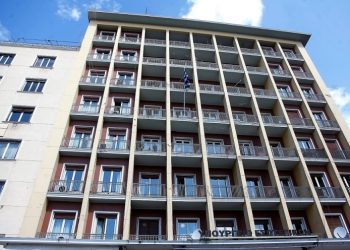 ΥΠΕΣ: Για έγκριση 351 προσλήψεις μηχανικών στους Δήμους
