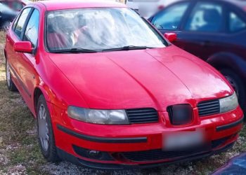 Συνελήφθη 62χρονος ημεδαπός σε περιοχή της Καστοριάς, ο οποίος μετέφερε παράνομα με Ι.Χ.Ε. αυτοκίνητο δύο αλλοδαπούς