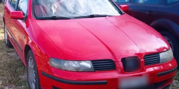Συνελήφθη 62χρονος ημεδαπός σε περιοχή της Καστοριάς, ο οποίος μετέφερε παράνομα με Ι.Χ.Ε. αυτοκίνητο δύο αλλοδαπούς