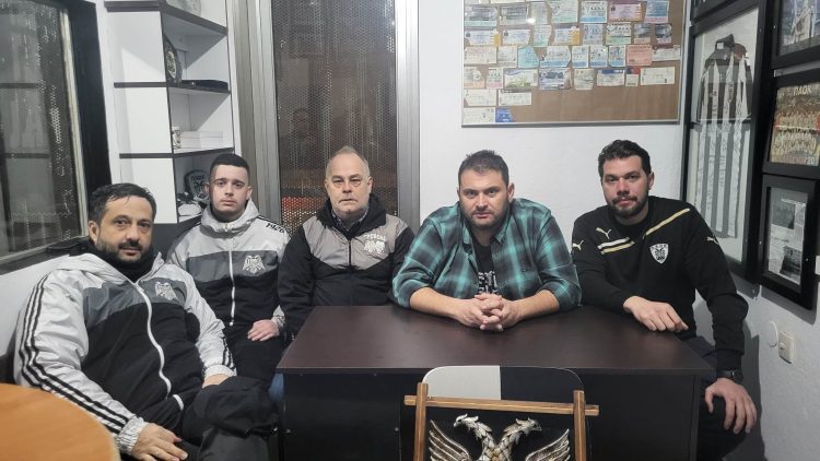 Δωρεά απινιδωτών από την Λέσχη Φίλων ΠΑΟΚ Γρεβενών