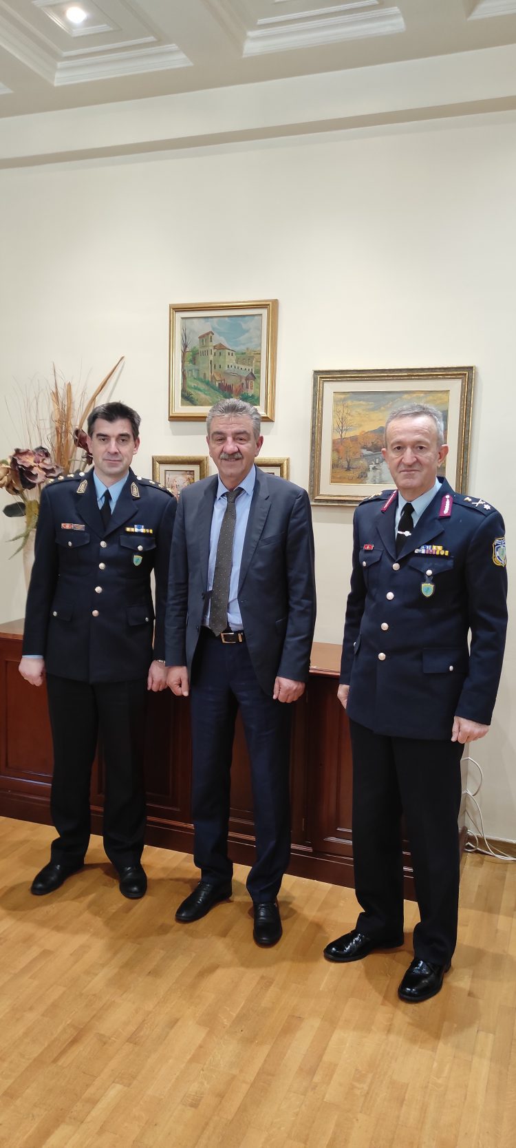 Εθιμοτυπική Επίσκεψη του Γενικού Περιφερειακού Αστυνομικού Διευθυντή Δυτικής Μακεδονίας στο Δήμαρχο Γρεβενών