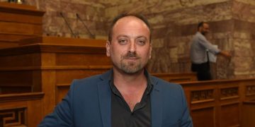 Επίσκεψη του Βουλευτή ΚΚΕ Λεωνίδα Στολτίδη σε Εργοστάσια των Γρεβενών