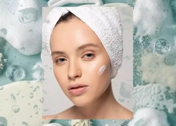 Skincare Smoothie: Η νέα τάση στην περιποίηση που θέλει να αναμειγνύεις όλα τα προϊόντα πριν την εφαρμογή
