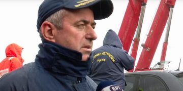Υποστράτηγος ΠΥ, Ευάγ. Φαλάρας: «Εξωπραγματικό να βρούμε ζωντανούς-Μακάρι να διαψευστώ»