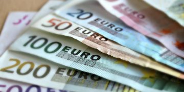 Δηλώσεις του Πρωθυπουργού Κυριάκου Μητσοτάκη στην έναρξη της σύσκεψης με αντικείμενο τη νέα αύξηση του κατώτατου μισθού