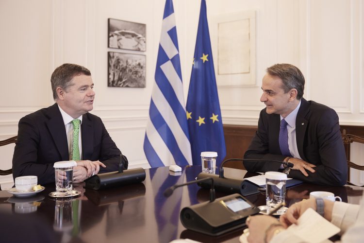Συνάντηση του Πρωθυπουργού Κυριάκου Μητσοτάκη με τον Πρόεδρο του Eurogroup Paschal Donohoe