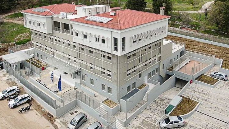 Ανακοίνωση σχετικά με την μετέγκατασταση της Διεύθυνσης Αστυνομίας Καστοριάς στο νέο Αστυνομικό Μέγαρο.