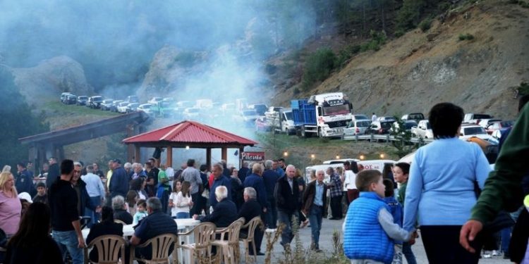 Ταξιδεύω Γρεβενά» – Στη Γιορτή Κτηνοτροφίας στο Χελιμόδι (Βίντεο+Φωτογραφίες)