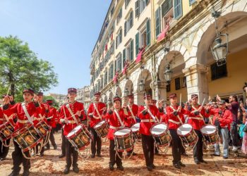Τα ωραιότερα πασχαλινά έθιμα στην Ελλάδα