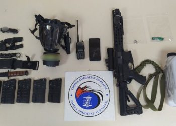 Σύλληψη 37χρονου ημεδαπού στην Πτολεμαΐδα για εμπρησμό σε εσωτερικό κοινόχρηστο χώρο πολυκατοικίας