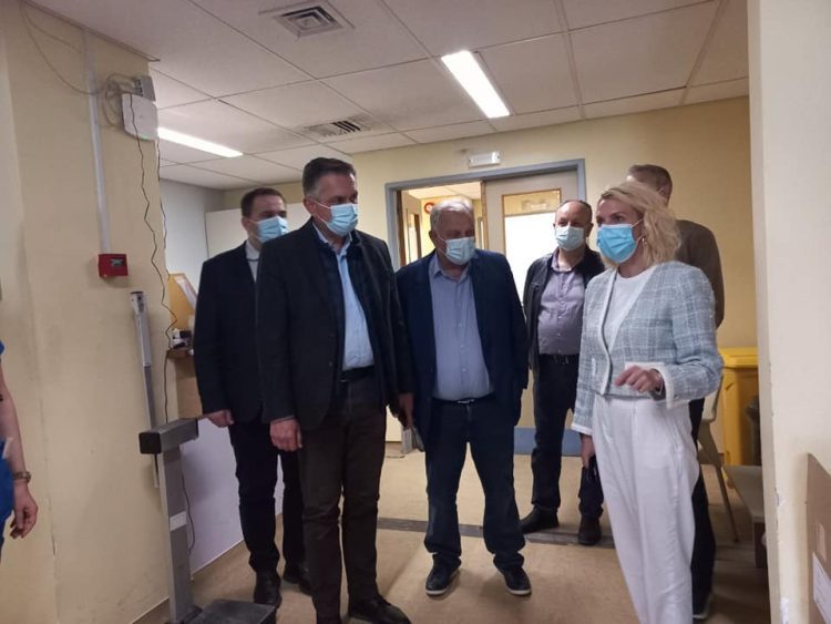 Ο Περιφερειάρχης Γεώργιος Κασαπίδης ολοκλήρωσε την επίσκεψή του στο Γενικό Νοσοκομείο Γρεβενών