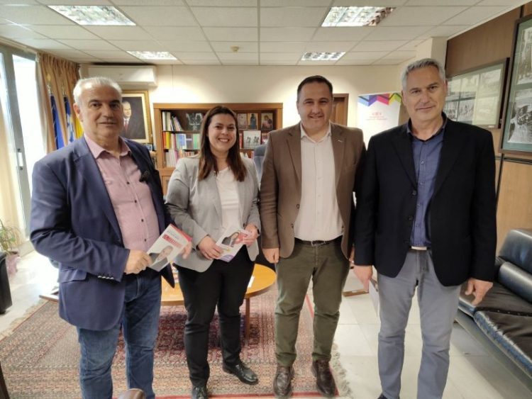 Επίσκεψη του Γιώργου Καλαμάρα Υποψήφιο Βουλευτή Ν. Γρεβενών ΣΥΡΙΖΑ-ΠΣ στο Διοικητήριο της ΠΕ Γρεβενών και στη τοπική Διεύθυνση ΕΦΚΑ