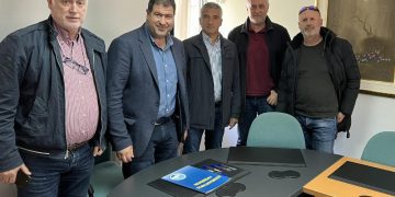 Επίσκεψη του υπ. βουλευτή Γρεβενών Θανάση Σταυρόπουλου στο Επιμελητήριο Γρεβενών.