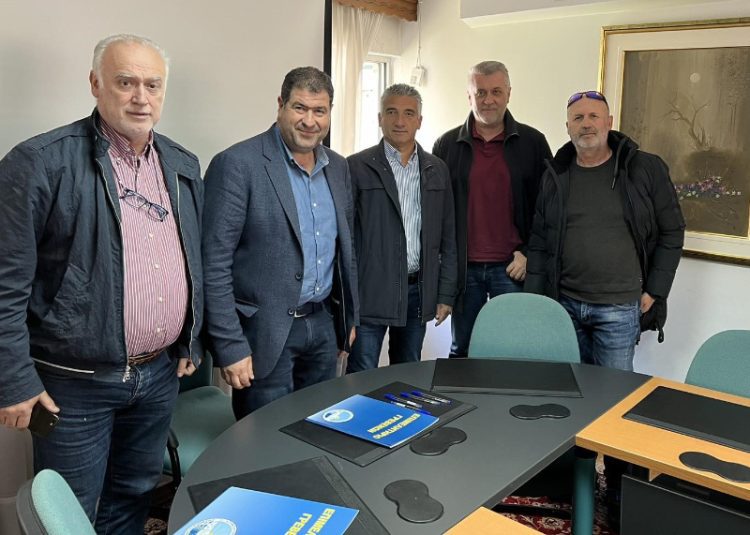 Επίσκεψη του  υπ. βουλευτή Γρεβενών Θανάση Σταυρόπουλου στο Επιμελητήριο Γρεβενών.