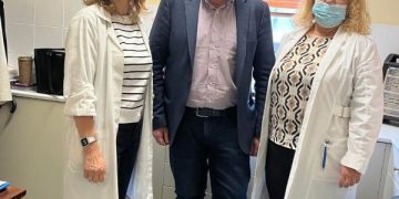 Επισκέψεις του υποψηφίου βουλευτή της ΝΔ Θανάση Σταυρόπουλο σε δημόσιες υπηρεσίες