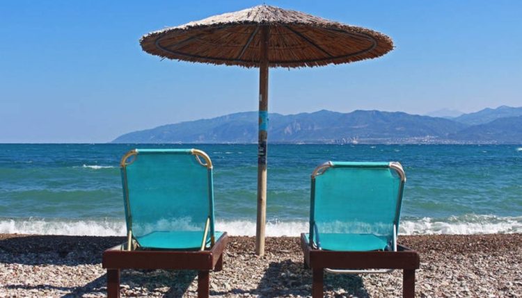 ΔΥΠΑ: Ξεκινούν οι αιτήσεις για 300.000 επιταγές κοινωνικού τουρισμού