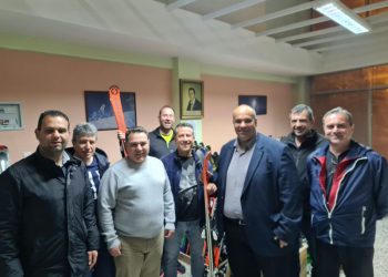 Επίσκεψη του Γιάννη Γιάτσιου στο επιμελητήριο και το Χιονοδρομικό Ορειβατικό Σύλλογο Γρεβενών