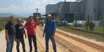Ξεκίνησε στον Περδίκα το έργο βελτίωσης προσβάσεων οδοποιίας πρωτογενούς τομέα