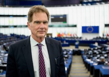 Πρέπει να αναλάβουμε δράση για να διασφαλίσουμε καθαρές θάλασσες, ωκεανούς και ένα βιώσιμο περιβάλλον