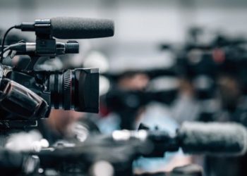 Έρευνα Reuters: Κατακρημνίζεται η εμπιστοσύνη των Ελλήνων στα ΜΜΕ
