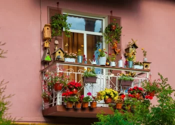 7 ιδέες για να μεταμορφώσεις ένα μικρό μπαλκόνι σε όαση!
