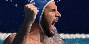 Ελλάδα – Μαυροβούνιο 10-9: Στα ημιτελικά του Παγκοσμίου η Εθνική μετά από ματσάρα