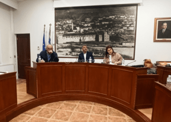 ΧΑΜΟΣ στην 29η Τακτική Συνεδρίαση του Δημοτικού Συμβουλίου Γρεβενών(Φωτογραφίες+Βίντεο)
