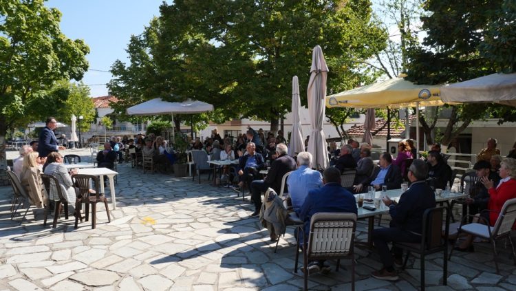 «Τριγώνης ΜΠΡΟΣΤΑ σε όλα τα χωριά!» – Κλίμα ΝΙΚΗΣ και σε Μέγαρο, Λόχμη, Μεγάλο Σειρήνι (Φωτογραφίες)