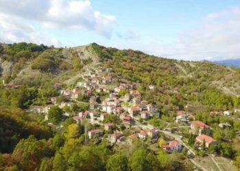Καλλονή Γρεβενών: Ένα πανέμοφο ορεινό χωριό… όνομα και πράγμα που θυμίζει κινηματογραφικό σκηνικό! (βίντεο)