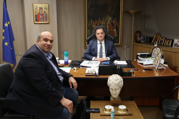 Ο ΒΟΥΛΕΥΤΗΣ ΓΡΕΒΕΝΩΝ ΙΩΑΝΝΗΣ ΓΙΑΤΣΙΟΣ ΣΥΝΑΝΤΗΣΕ ΤΟΝ ΥΠΟΥΡΓΟ ΕΡΓΑΣΙΑΣ & ΚΟΙΝΩΝΙΚΗΣ ΑΣΦΑΛΙΣΗΣ ΑΔΩΝΙ ΓΕΩΡΓΙΑΔΗ ΓΙΑ ΤΙΣ ΕΡΓΑΤΙΚΕΣ ΚΑΤΟΙΚΙΕΣ