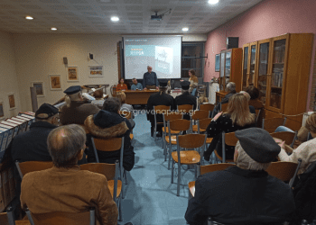 Παρουσίαση βιβλίου του Γιώργου Σιώμου “ΟΜΟΡΦΑ ΧΩΡΙΑ ” στην Δημόσια Κεντρική Βιβλιοθήκη Γρεβενών (Φωτογραφίες+Βίντεο)