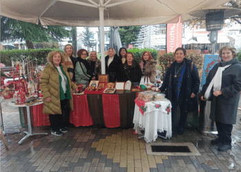 ΧΡΙΣΤΟΥΓΕΝΝΙΑΤΙΚΟ BAZAAR “ΕΛΠΙΔΑΣ” ΣΤΑ ΓΡΕΒΕΝΑ 15.12.23 (Φωτογραφίες+Βίντεο)