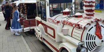 ΑΝΑΒΟΛΗ ΔΙΑΔΡΟΜΩΝ ΧΡΙΣΤΟΥΓΕΝΝΙΑΤΙΚΟΥ ΤΡΕΝΟΥ ΣΤΗΝ ΠΤΟΛΕΜΑΪΔΑ