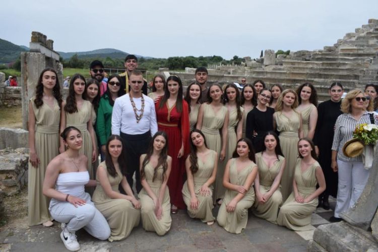 Συγχαρητήριο του Συλλόγου γονέων και κηδεμόνων του 1ου Γυμνασίου Γρεβενών