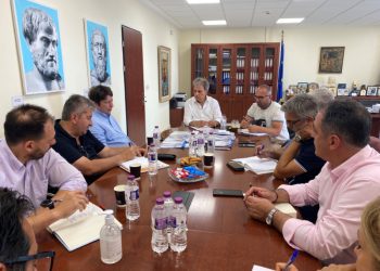 Σύσκεψη για το έργο εγκατάσταση φ/β στις κατοικίες της Ακρινής