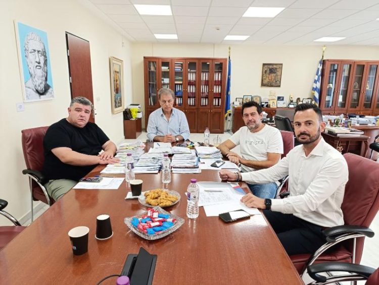 Σύσκεψη στην Περιφέρεια για την καλύτερη λειτουργία του Μποδοσάκειου Νοσοκομείου 