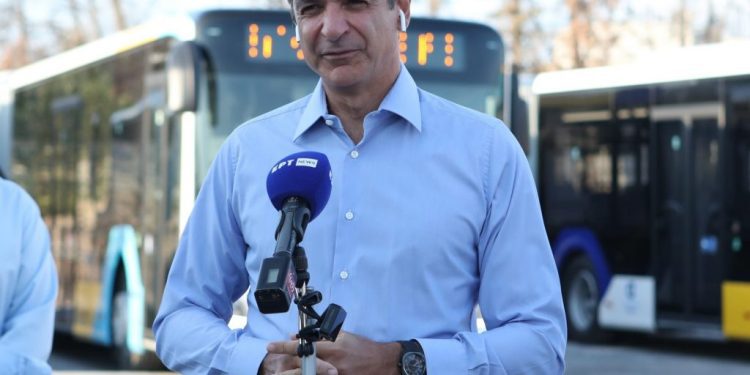 Μητσοτάκης: 950 νέα λεωφορεία αντιρρυπαντικής τεχνολογίας στην Αττική ως το καλοκαίρι του 2025