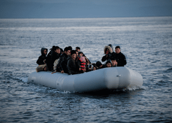 Η Νίσυρος «άνοιξε» την αγκαλιά της σε 38 πρόσφυγες – Ιστορία ανθρωπιάς και αλληλεγγύης