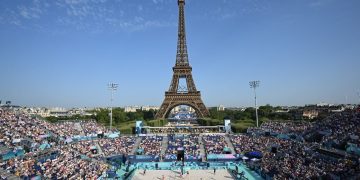 Τελετή λήξης Ολυμπιακών Αγώνων 2024: Τι γνωρίζουμε για τις «εκπλήξεις» – Ποιοι σταρ θα εμφανιστούν