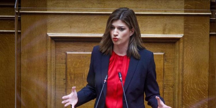 Κατερίνα Νοτοπούλου: Άνθρακες ο Θησαυρός γι΄ ακόμη μια φορά