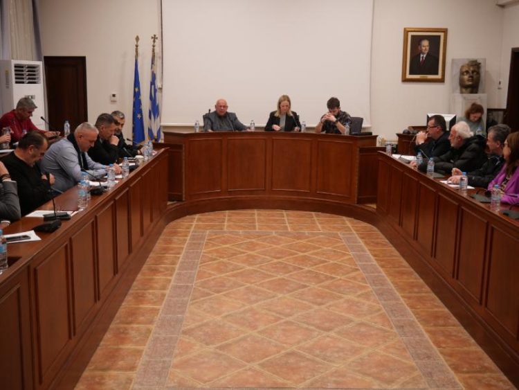 Ομόφωνο «ΟΧΙ» από το Δημοτικό Συμβούλιο Γρεβενών στην υποβάθμιση σχολικών μονάδων