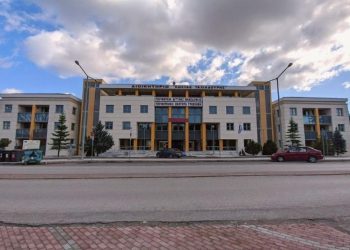 Κανένας υποβιβασμός σχολικής μονάδας