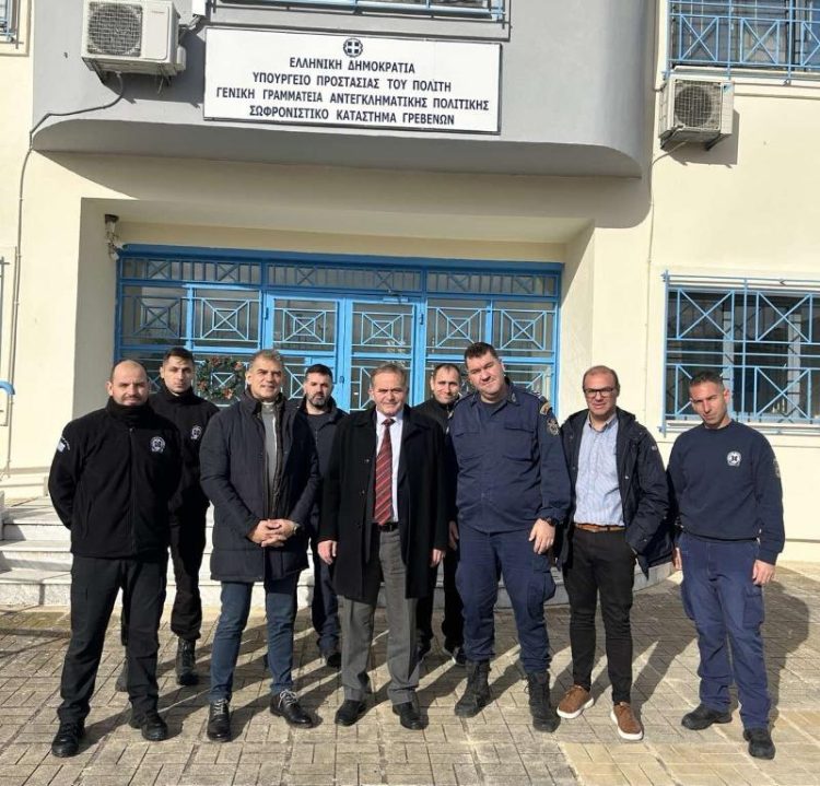 Εθιμοτυπικές επισκέψεις του Αντιπεριφερειάρχη Γρεβενών, για ανταλλαγές ευχών, ενόψει Χριστουγέννων.