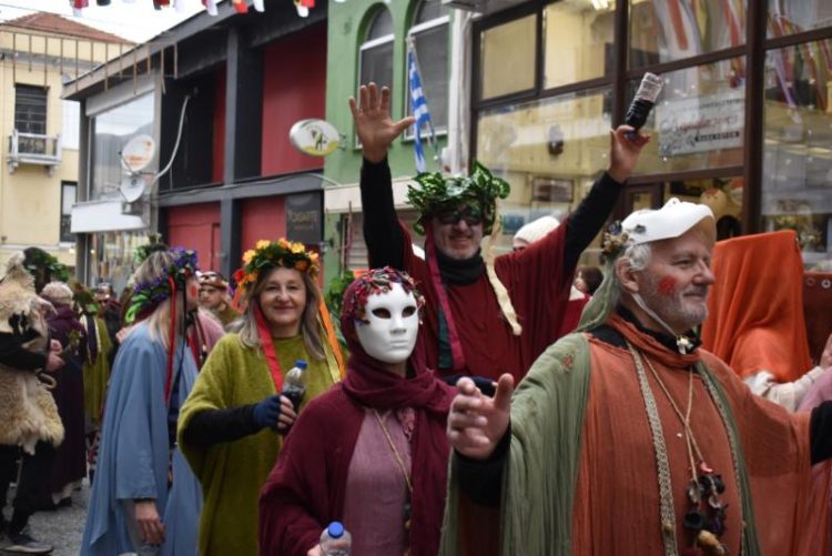 Μοναδικό το Καστοριανό Καρναβάλι «Ραγκουτσάρια 2025