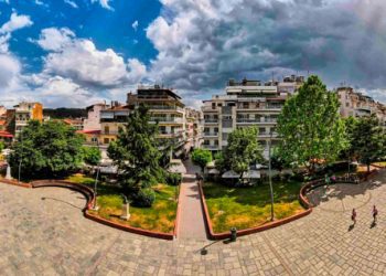 Δήμος Γρεβενών: Έως τις 28 Φεβρουαρίου η υποβολή αιτήσεων για ανάπτυξη τραπεζοκαθισμάτων