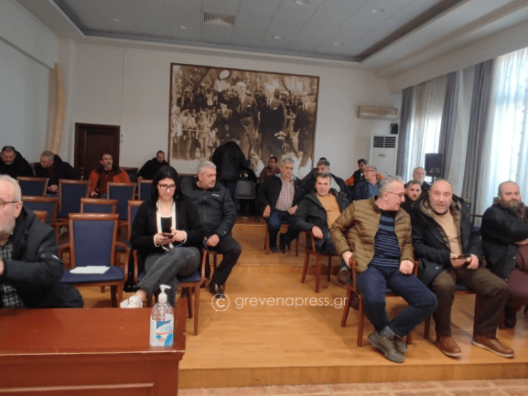 Σύσκεψη των αγροτών για την λήψη αποφάσεων όσον αφορά τα χρόνια προβλήματα τους
