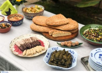 Καθαρά Δευτέρα: Αυτά είναι τα παραδοσιακά έθιμα της ημέρας ανά την Ελλάδα